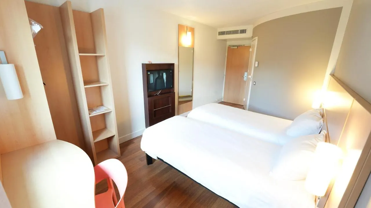 Ibis Vitre Centre Hotel France