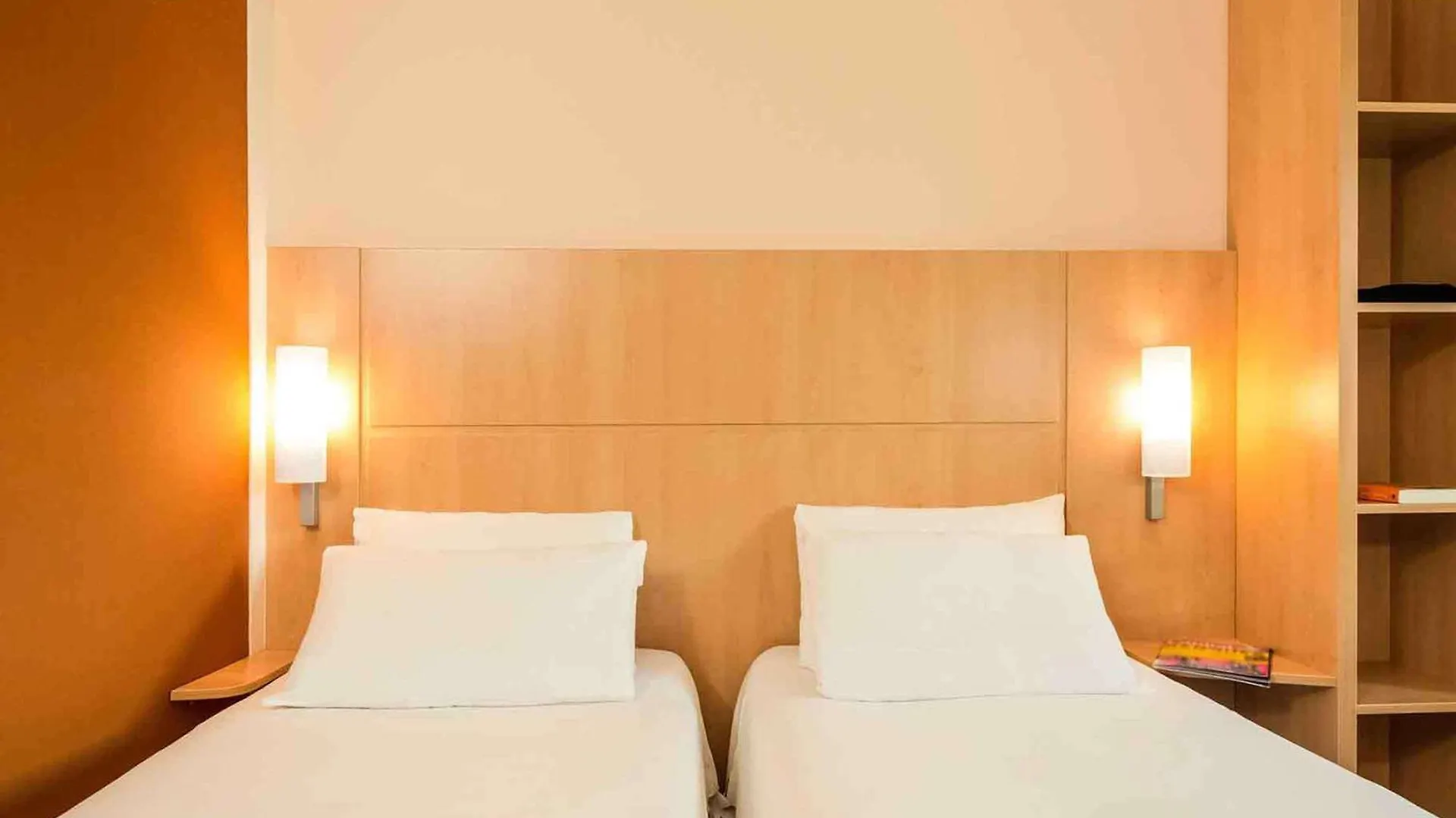 Ibis Vitre Centre Hotel