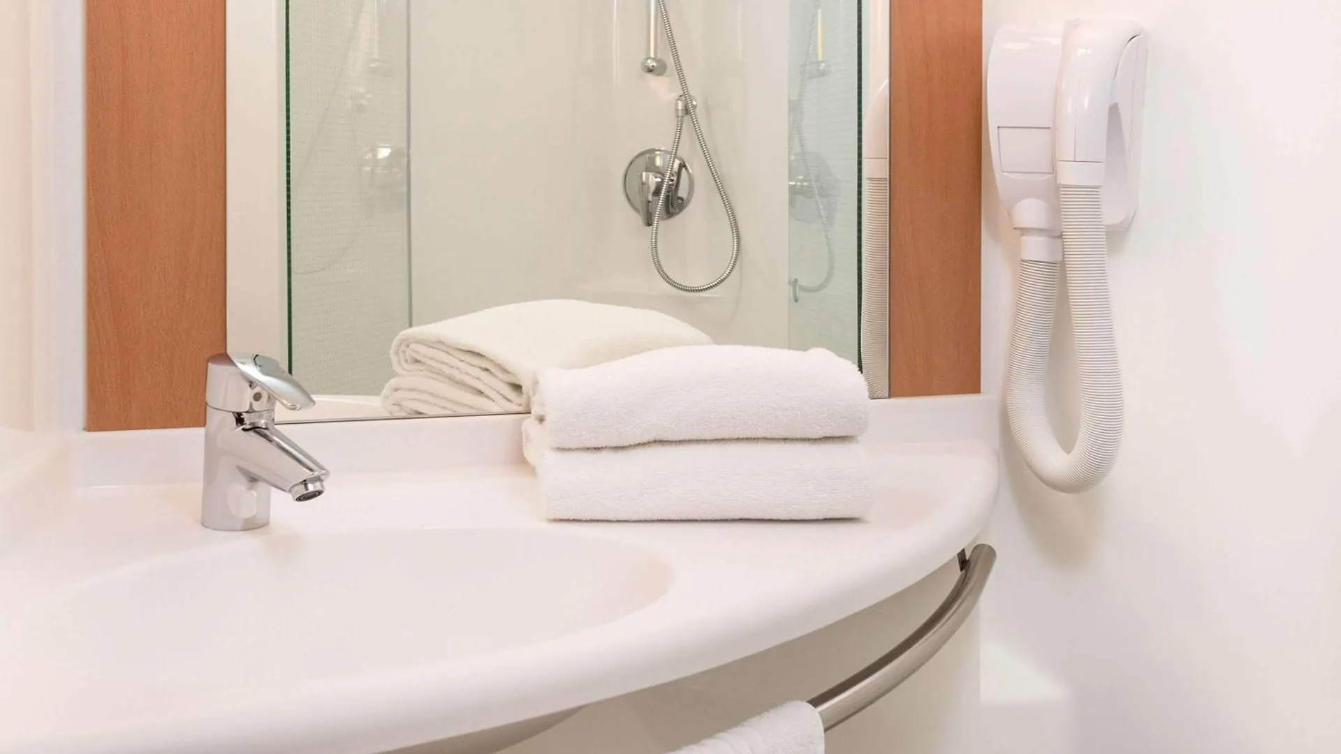 Ibis Vitre Centre Hotel